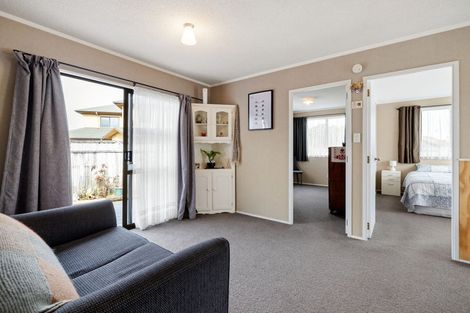 Photo of property in 43 Lansdowne Crescent, Glenview, Hamilton, 3206