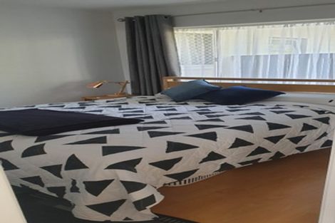 Photo of property in 1/72l Kitchener Road, Milford, Auckland, 0620