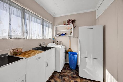 Photo of property in 31 Kamahi Avenue, Hawera, 4610