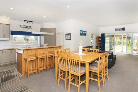 Photo of property in 144 Ngakoroa Road, Ormond, Gisborne, 4071