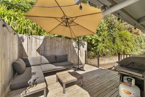 Photo of property in 17b Clawton Street, Westown, New Plymouth, 4310