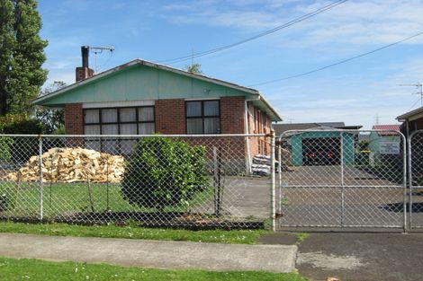 Photo of property in 17 Miro Road, Mangere Bridge, Auckland, 2022