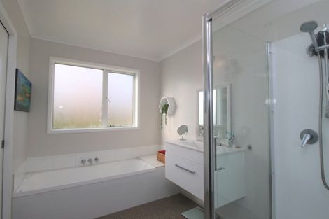 Photo of property in 2a Centre Street, Waimate, 7978