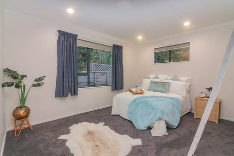 Photo of property in 83 Kakariki Grove, Waikanae, 5036