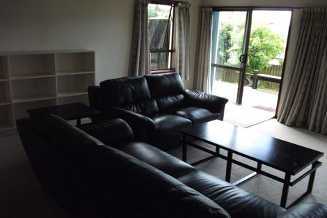 Photo of property in 22 Callender Place, Shelly Park, Auckland, 2014