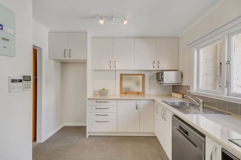 Photo of property in 9 Chester Road, Tawa, Wellington, 5028