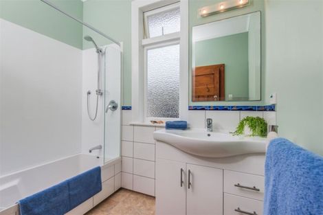 Photo of property in 30 Rodrigo Road, Kilbirnie, Wellington, 6022