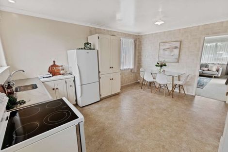 Photo of property in 72 Thatcher Street, Castlecliff, Whanganui, 4501