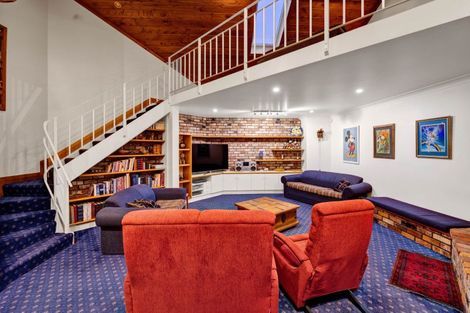 Photo of property in 211 Tawhiti Road, Hawera, 4672