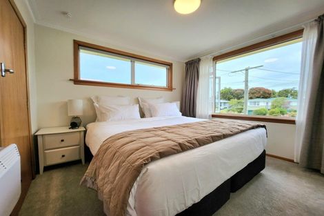 Photo of property in 14 Oxford Street, Holmes Hill, Oamaru, 9401