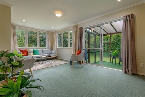 Photo of property in 98 Pahiatua Street, Hokowhitu, Palmerston North, 4410