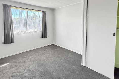 Photo of property in 20 Tiller Close, Kelvin Grove, Palmerston North, 4414