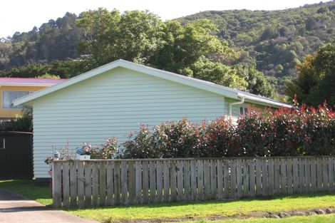 Photo of property in 6 Bethune Street, Featherston, 5710
