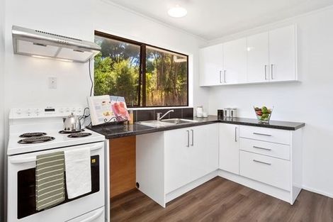 Photo of property in 49a Albatross Close, Whitby, Porirua, 5024