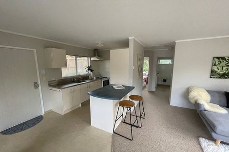 Photo of property in 22 Kayeleen Place, Cockle Bay, Auckland, 2014