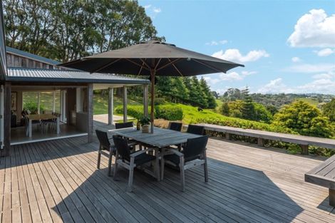 Photo of property in 560 Whitford Road, Whitford, Howick, 2571