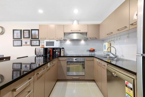 Photo of property in 701/26 Remuera Road, Newmarket, Auckland, 1050