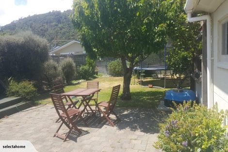 Photo of property in 39 Tuatoru Street, Eastbourne, Lower Hutt, 5013