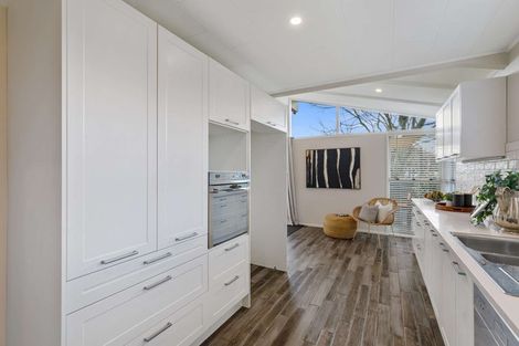 Photo of property in 47 Marvon Downs Avenue, Pakuranga Heights, Auckland, 2010