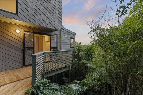 Photo of property in 28 Willow Avenue, Birkenhead, Auckland, 0626