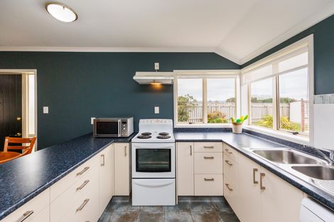 Photo of property in 9 Foxtail Fern, Kelvin Grove, Palmerston North, 4414