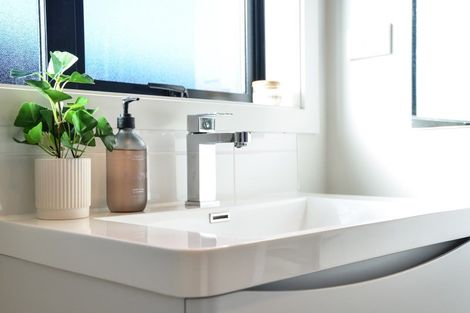 Photo of property in 3 Manawaroa Close, Grandview Heights, Hamilton, 3200