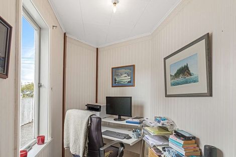 Photo of property in 8 Saint Leonard Street, Saint Johns Hill, Whanganui, 4501