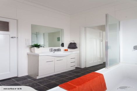 Photo of property in 176 Captain Springs Road, Onehunga, Auckland, 1061