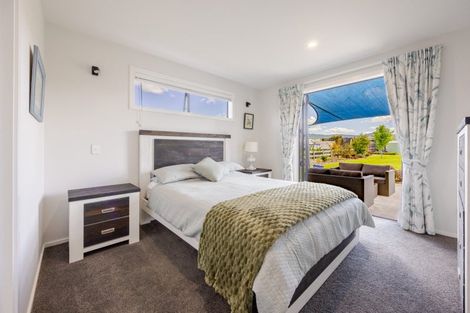 Photo of property in 8 White Road, Otane, 4202