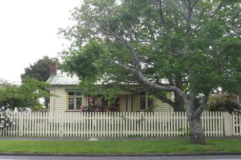 Photo of property in 99 Edinburgh Street, Pukekohe, 2120