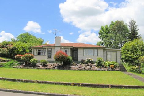 Photo of property in 11 Hillsview Crescent, Taumarunui, 3920