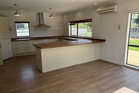 Photo of property in 139d High Street, Oxford, 7430