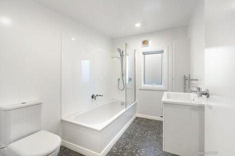 Photo of property in 68 Russell Terrace, Berhampore, Wellington, 6023