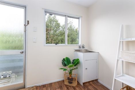 Photo of property in 6 Jenkins Avenue, Redwood, Christchurch, 8051
