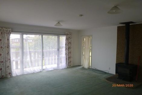 Photo of property in 16 Crompton Road, Massey, Auckland, 0614