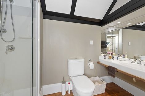 Photo of property in 48 Hillcrest Road, Hillcrest, Hamilton, 3216