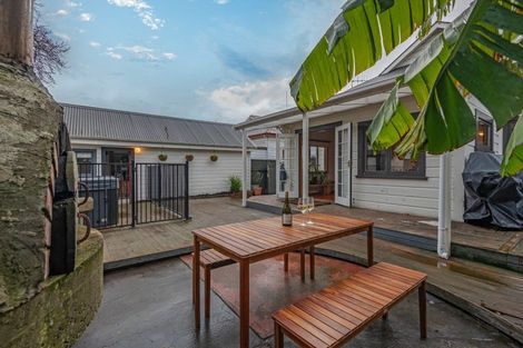Photo of property in 16 Worcester Street, West End, Palmerston North, 4410