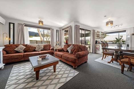 Photo of property in 20 George Street, Picton, 7220