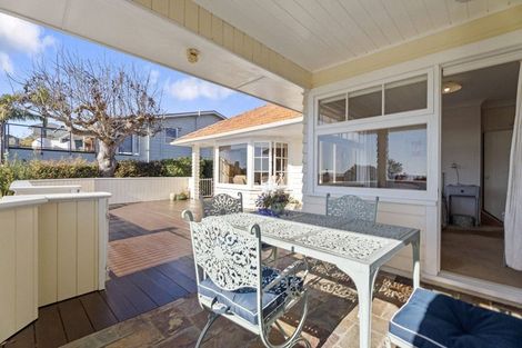 Photo of property in 42 Evelyn Road, Cockle Bay, Auckland, 2014
