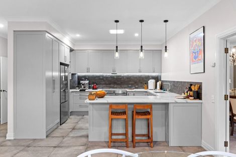 Photo of property in 274 Polson Hill Drive, Aokautere, Palmerston North, 4471