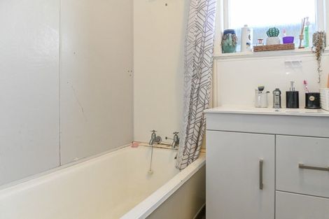 Photo of property in 902 Bledisloe Street, Raureka, Hastings, 4120