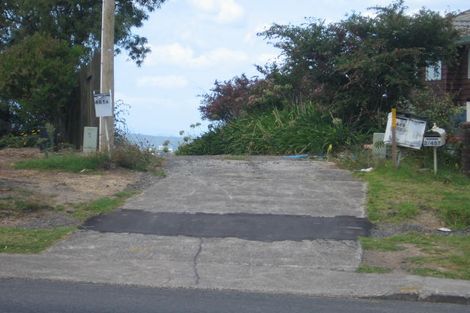 Photo of property in 1/461 Glenfield Road, Glenfield, Auckland, 0629