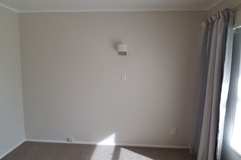 Photo of property in 2/5 Moana Avenue, Belmont, Auckland, 0622