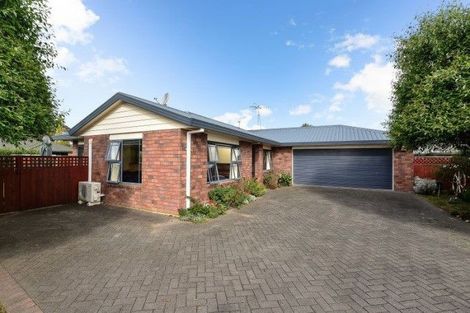 Photo of property in 14 Diomede Glade, Flagstaff, Hamilton, 3210