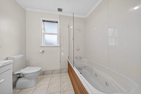 Photo of property in 19 Main Street, Greytown, 5712