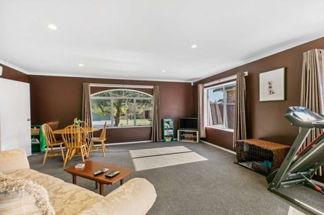 Photo of property in 17 Westview Place, Western Heights, Hamilton, 3200