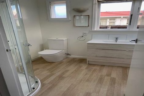 Photo of property in 44 Flower Street, Bryndwr, Christchurch, 8053