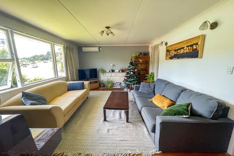 Photo of property in 15 Vancouver Street, Kingston, Wellington, 6021