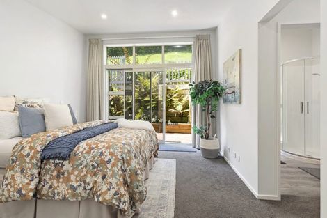 Photo of property in 27a Dominica Crescent, Grenada Village, Wellington, 6037