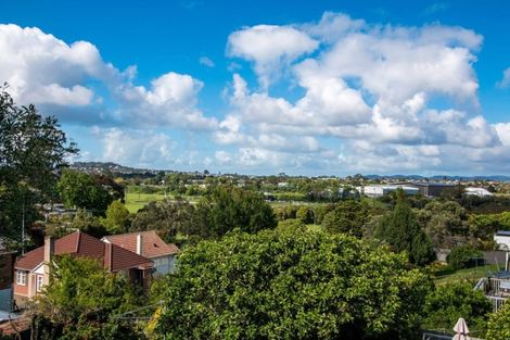 Photo of property in 6 Westmere Crescent, Westmere, Auckland, 1022
